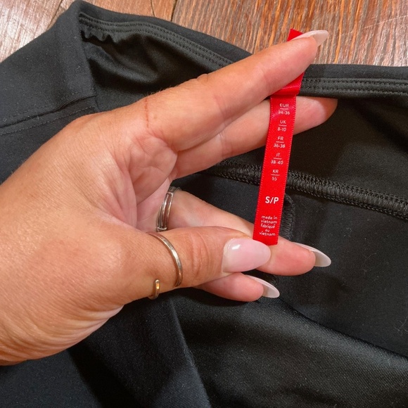 Spanx Faux Leather Leggings Black High Rise Shaping Pants Size Small - Picture 5 of 9